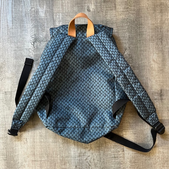 Eastpack mini drawstring backpack - Picture 3 of 3